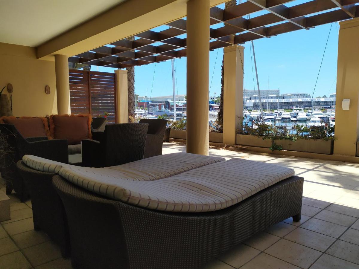 Unique 3 Bedroom In V A Waterfront Apartment *